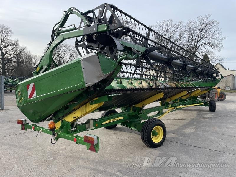 John Deere 735 PremiumFlow - Grain header: picture 3 John Deere 735 PremiumFlow - Grain header: picture 3