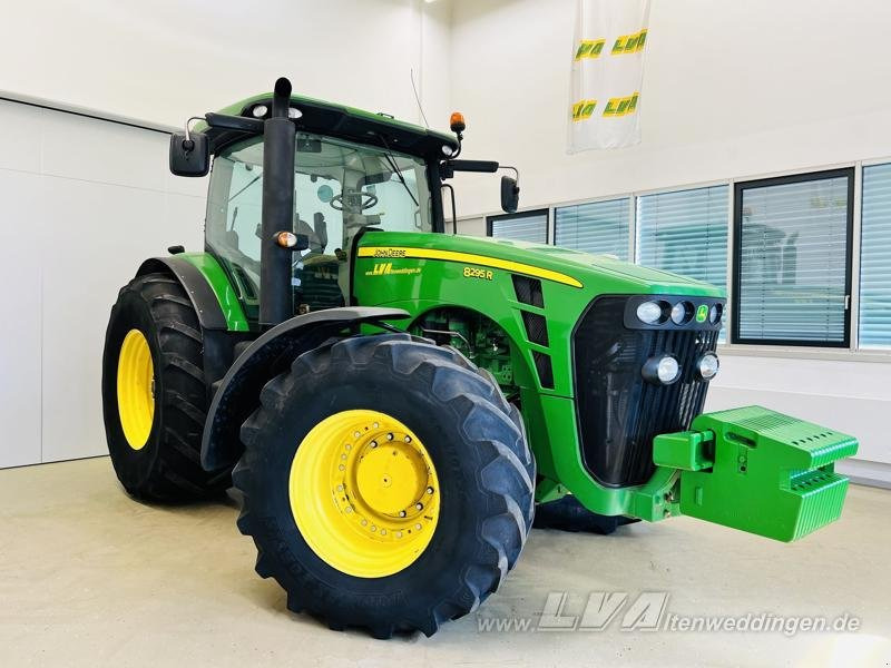 John Deere 8295R - Farm tractor: picture 2 John Deere 8295R - Farm tractor: picture 2