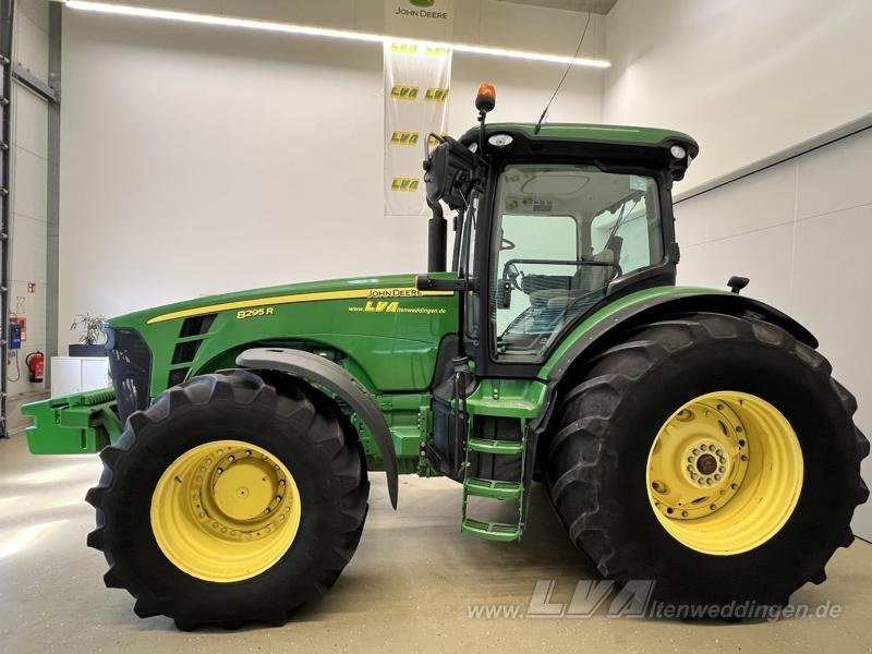 John Deere 8295R - Farm tractor: picture 4 John Deere 8295R - Farm tractor: picture 4