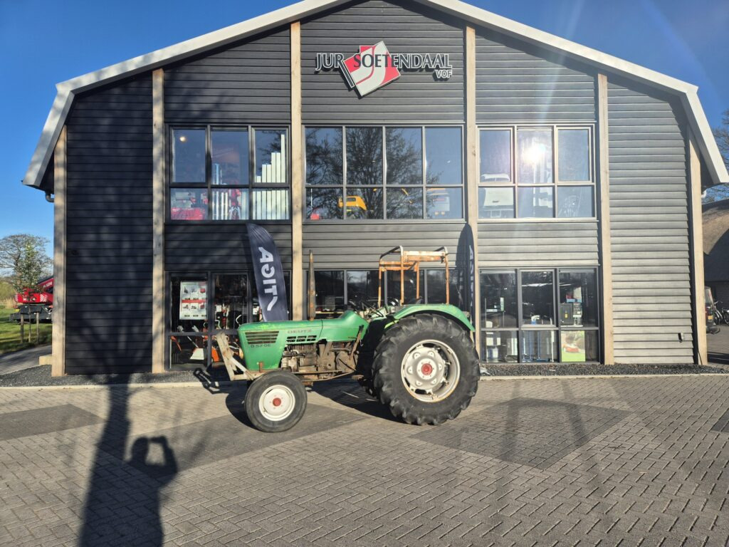 DEUTZ D5206 - Farm tractor: picture 1 DEUTZ D5206 - Farm tractor: picture 1