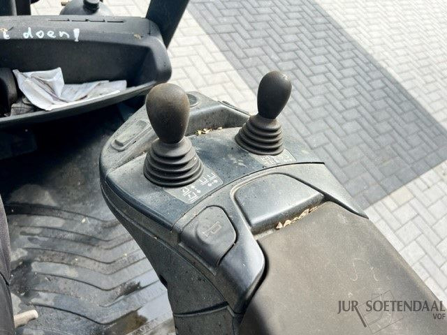 LINDE H 35 TEV0 - LPG forklift: picture 4 LINDE H 35 TEV0 - LPG forklift: picture 4