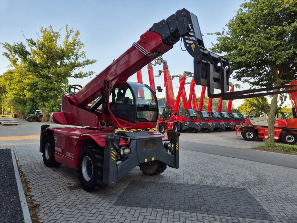 MAGNI RTH 5.21 D/D - Telescopic handler: picture 5 MAGNI RTH 5.21 D/D - Telescopic handler: picture 5