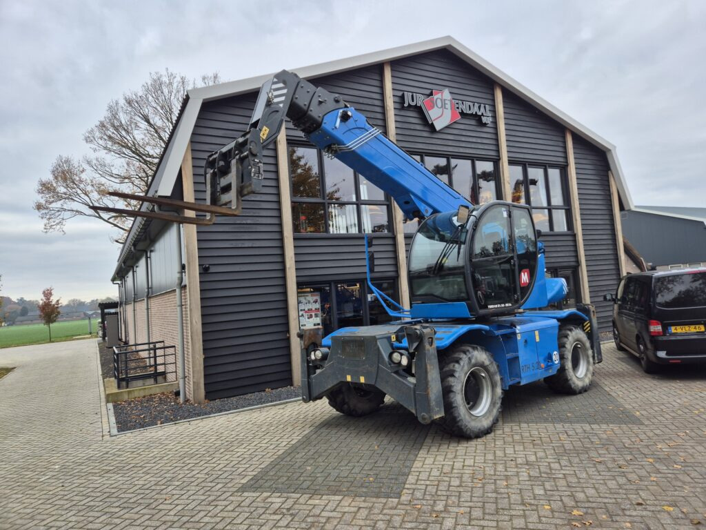 MAGNI RTH 5.21 - Telescopic handler: picture 2 MAGNI RTH 5.21 - Telescopic handler: picture 2