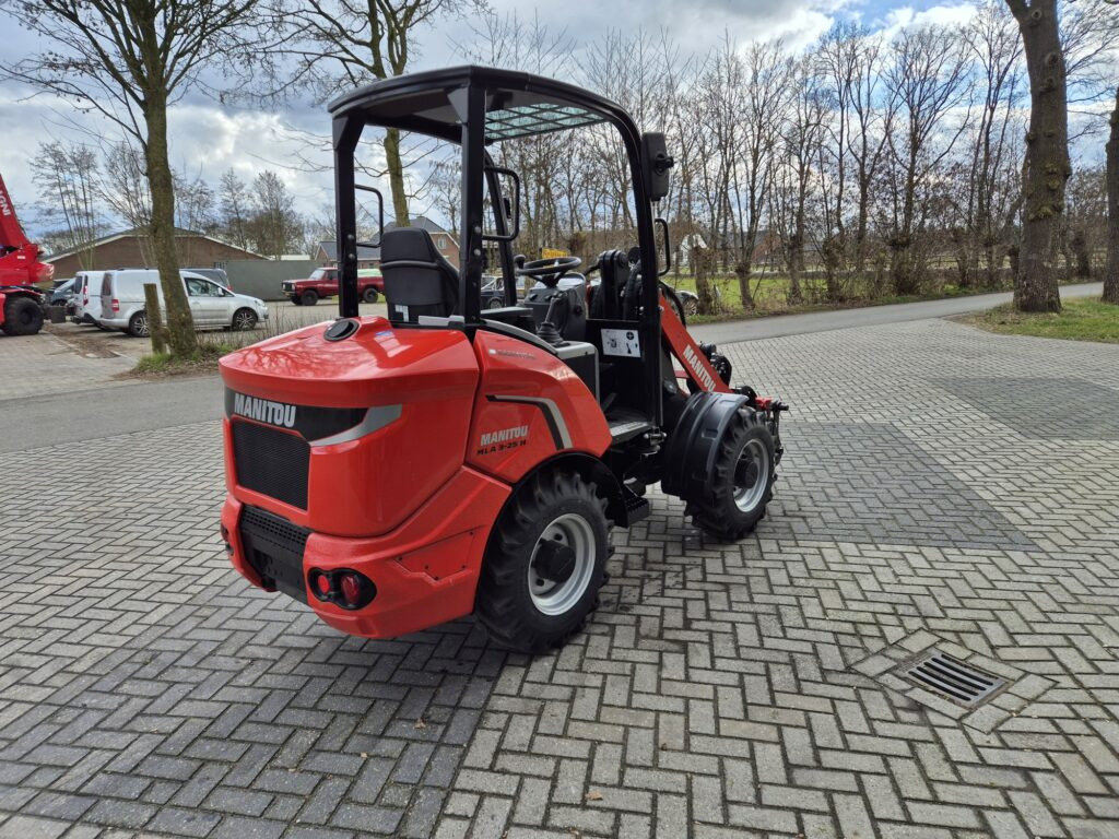 MANITOU MLA 3-25H miniloader - Compact loader: picture 5 MANITOU MLA 3-25H miniloader - Compact loader: picture 5