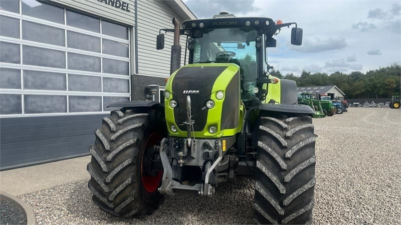 Farm tractor Claas Axion 930 CMatic Med næsten nye dæk, frontlift og: picture 13
