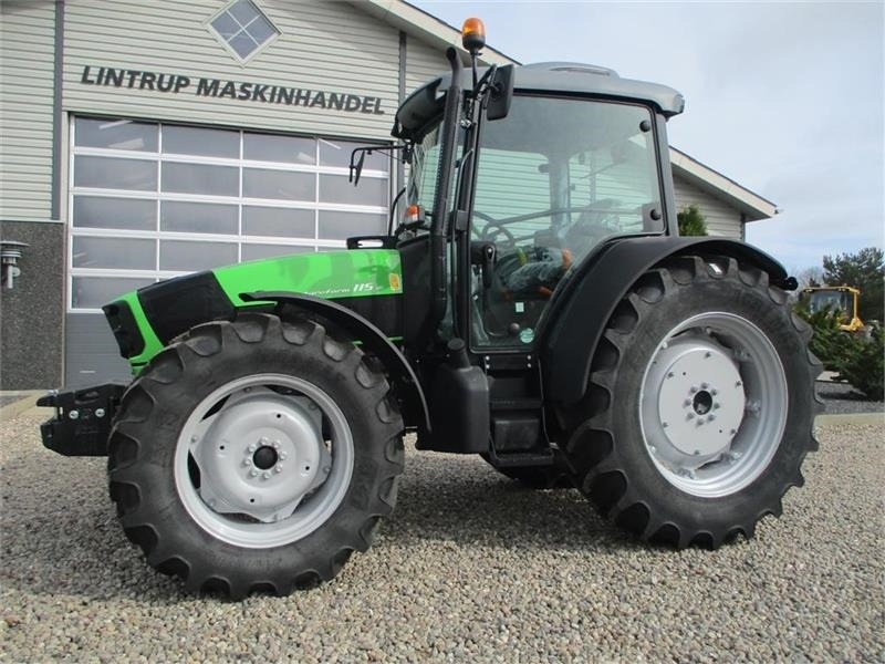 Farm tractor Deutz-fahr Agrofarm 115G New and Unused tractor with 30F+30R: picture 21