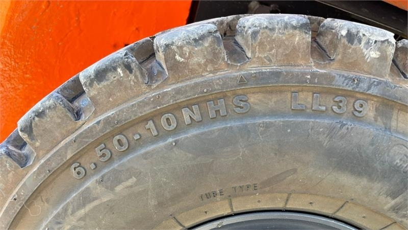 Doosan D30 G med kabine og KUN 57 TIMER FRA NY, MED TIME  - Diesel forklift: picture 3 Doosan D30 G med kabine og KUN 57 TIMER FRA NY, MED TIME  - Diesel forklift: picture 3