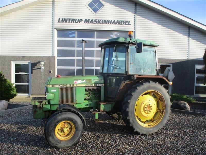 John Deere 2040 S - Farm tractor: picture 1 John Deere 2040 S - Farm tractor: picture 1