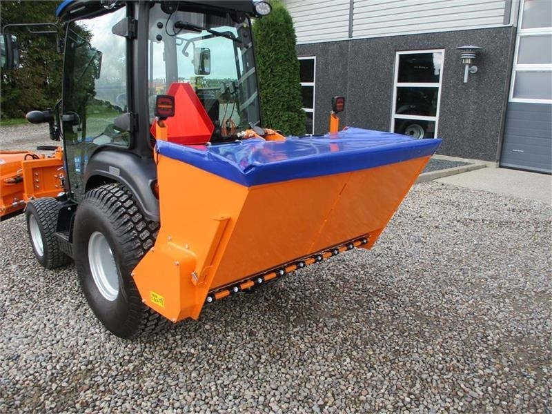 Limas SSP140 Selvlæssende og med lys - Sand/ Salt spreader for Municipal/ Special vehicle: picture 3 Limas SSP140 Selvlæssende og med lys - Sand/ Salt spreader for Municipal/ Special vehicle: picture 3