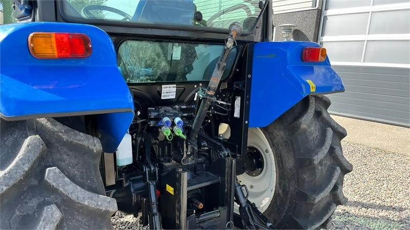 New Holland 70-66 S Fiat model - EXPORT - Farm tractor: picture 5 New Holland 70-66 S Fiat model - EXPORT - Farm tractor: picture 5