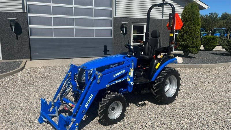 Solis H26 HST Med Frontlæsser - Farm tractor: picture 2 Solis H26 HST Med Frontlæsser - Farm tractor: picture 2