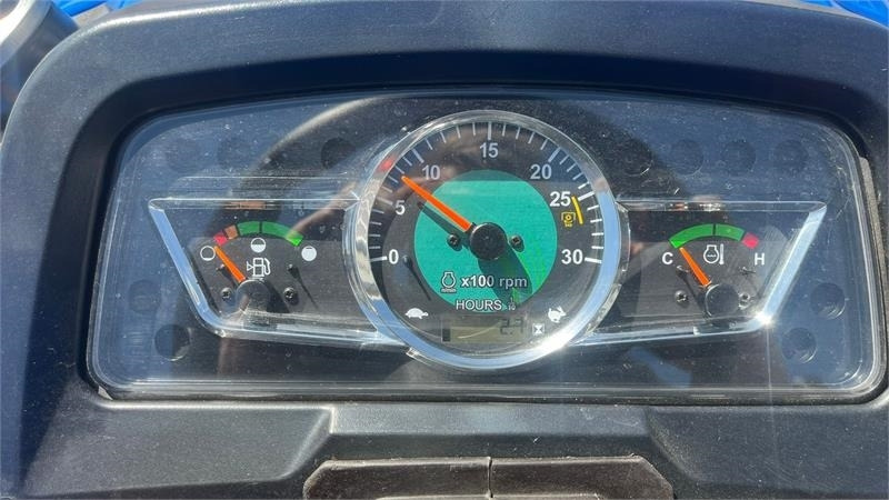 Municipal tractor Solis H26 HST Turfdæk og Frontlæsser: picture 8 Municipal tractor Solis H26 HST Turfdæk og Frontlæsser: picture 8