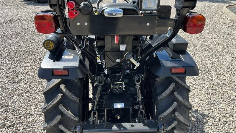 Solis S26 6+2 gearmaskine Limited Edition i sort med bre - Municipal tractor: picture 4 Solis S26 6+2 gearmaskine Limited Edition i sort med bre - Municipal tractor: picture 4