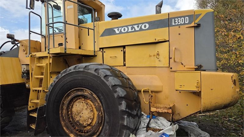 Volvo 330D med skovl  - Wheel loader: picture 2 Volvo 330D med skovl  - Wheel loader: picture 2
