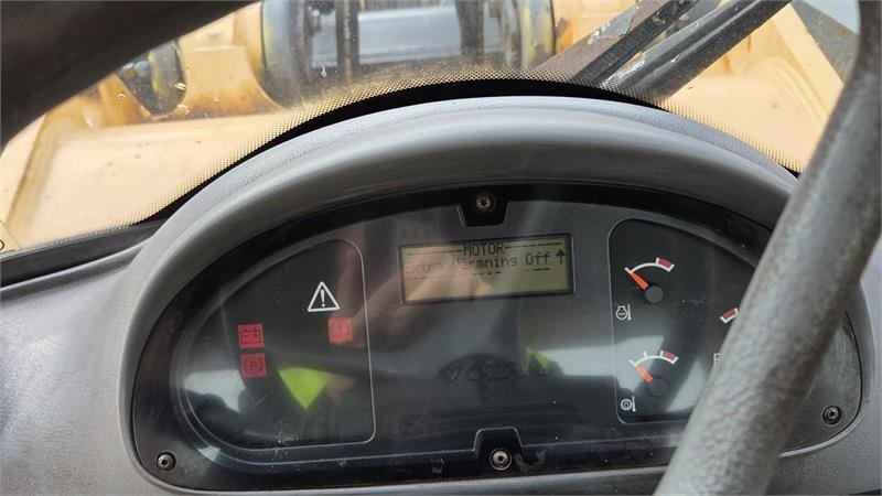 Volvo 330D med skovl  - Wheel loader: picture 5 Volvo 330D med skovl  - Wheel loader: picture 5