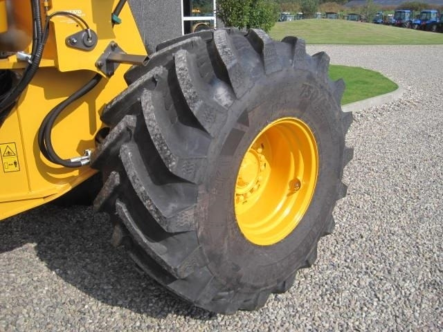 Volvo 750/65R26 Traktor hjul  - Wheel loader: picture 2 Volvo 750/65R26 Traktor hjul  - Wheel loader: picture 2