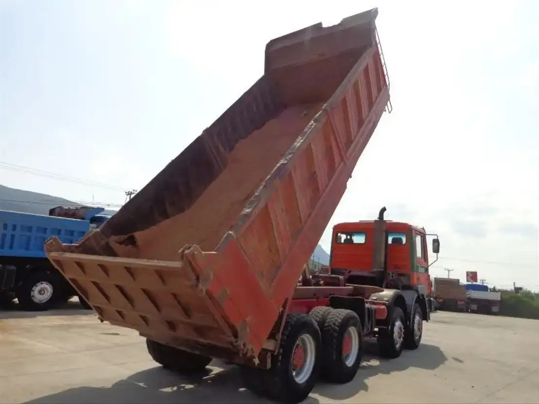 MAN 33.403 MAN 35.403 8X4 - Tipper: picture 4 MAN 33.403 MAN 35.403 8X4 - Tipper: picture 4
