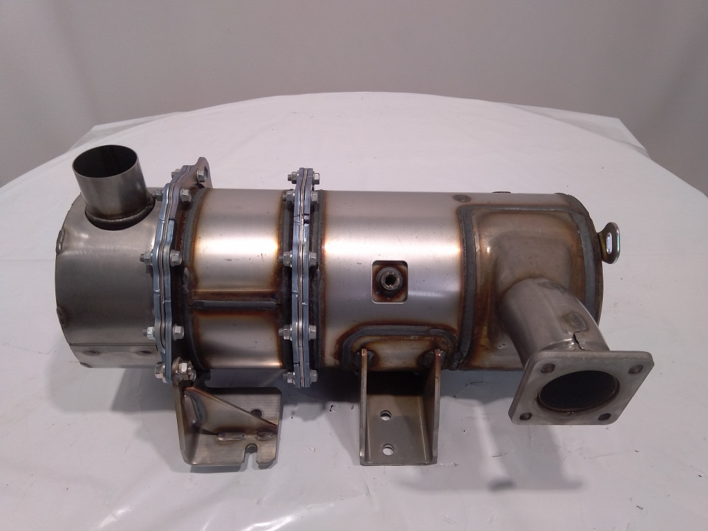 Case VV129E3016070 - 51548088 - AdBlue tank for Agricultural machinery: picture 3 Case VV129E3016070 - 51548088 - AdBlue tank for Agricultural machinery: picture 3