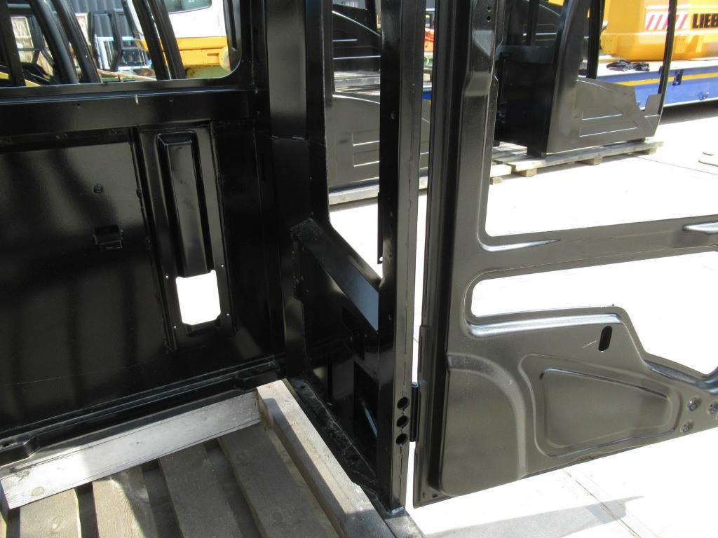 Caterpillar 2268613H02 - 2268613 - Cab for Construction machinery: picture 3 Caterpillar 2268613H02 - 2268613 - Cab for Construction machinery: picture 3