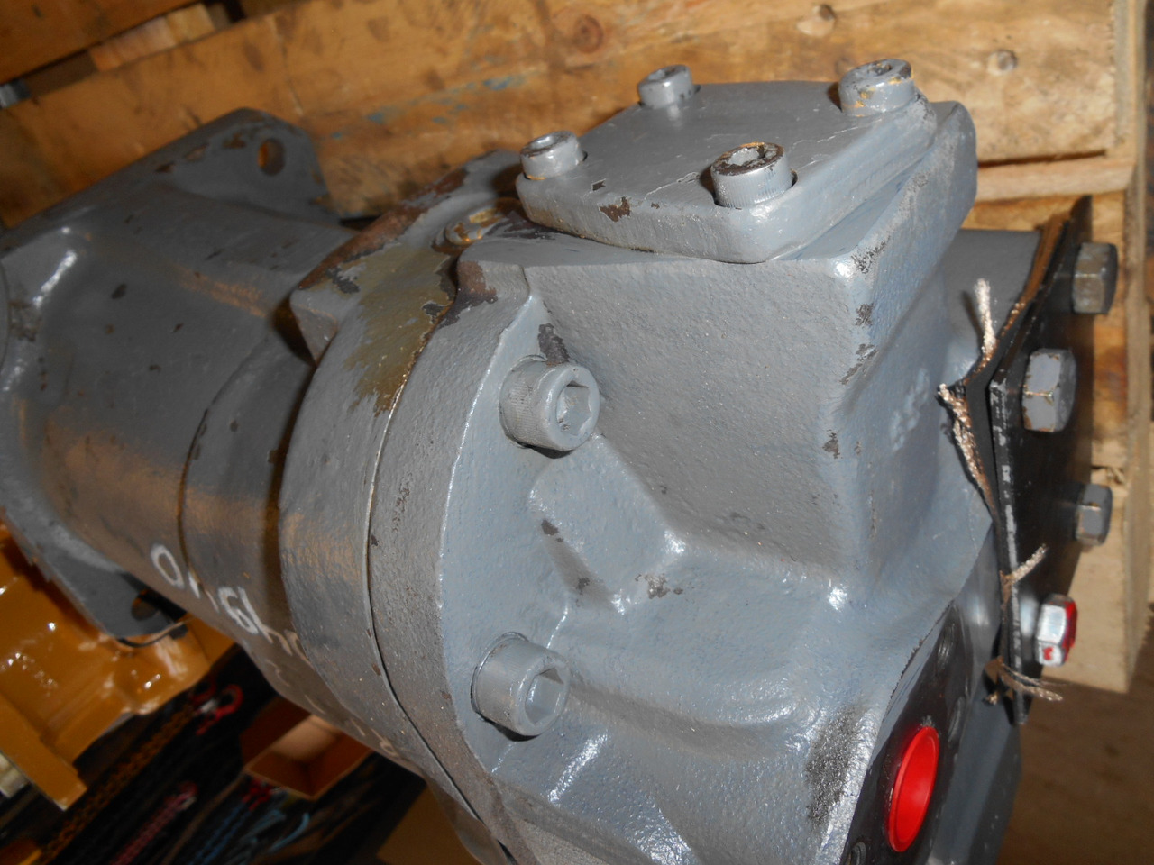 Hitachi 9077555 - - Hydraulic pump for Construction machinery: picture 3 Hitachi 9077555 - - Hydraulic pump for Construction machinery: picture 3