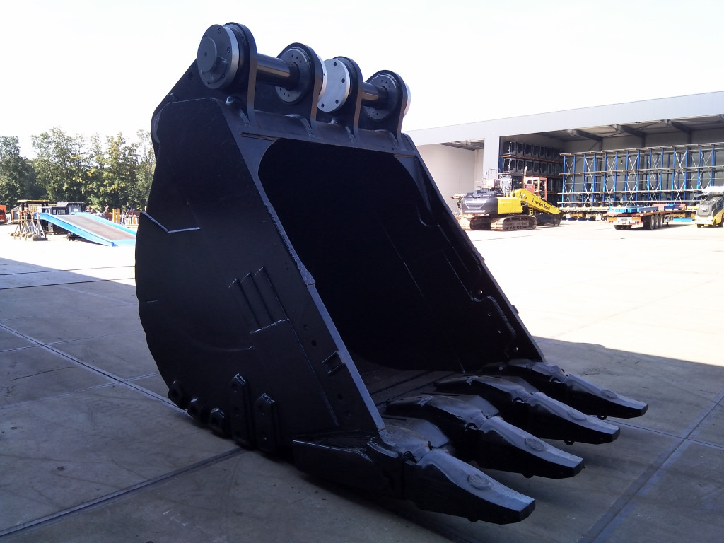 Hitachi EX2500-5 - - Excavator bucket: picture 3 Hitachi EX2500-5 - - Excavator bucket: picture 3