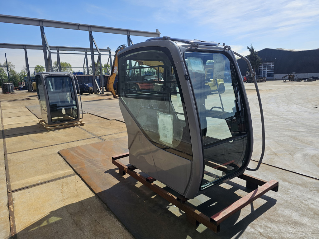 Hitachi ZX-1 Short Swing - 9230645 - Cab for Construction machinery: picture 3 Hitachi ZX-1 Short Swing - 9230645 - Cab for Construction machinery: picture 3