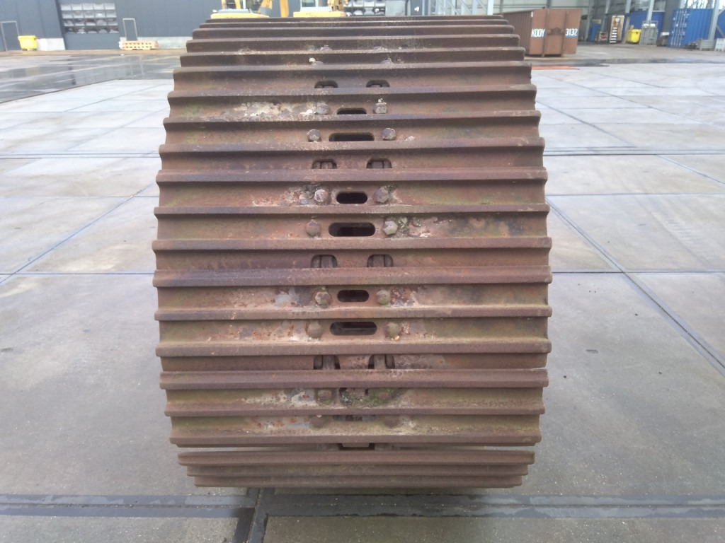 Hyundai 81N8-26070 - Track for Construction machinery: picture 2 Hyundai 81N8-26070 - Track for Construction machinery: picture 2