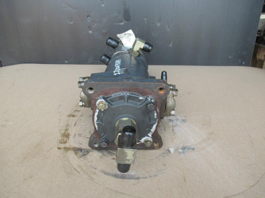 Komatsu PC240LC-7K - - Hydraulics for Construction machinery: picture 5 Komatsu PC240LC-7K - - Hydraulics for Construction machinery: picture 5