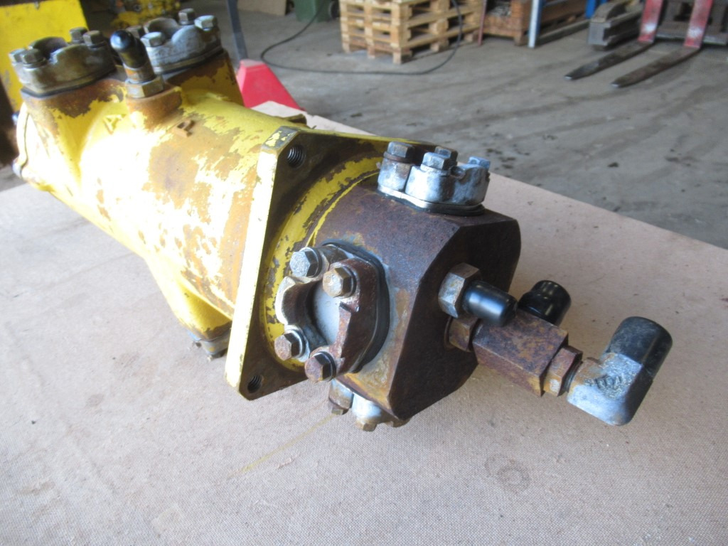 Komatsu PC800LC-8 - - Hydraulics for Construction machinery: picture 3 Komatsu PC800LC-8 - - Hydraulics for Construction machinery: picture 3
