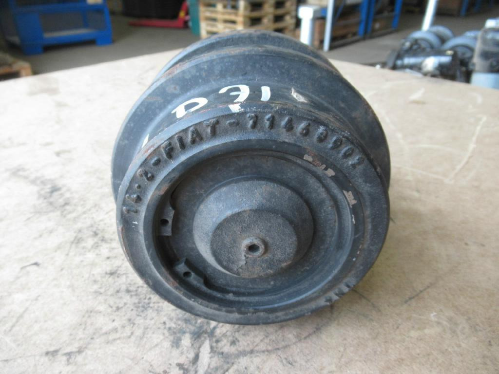 New Holland 71460901 - Track roller for Construction machinery: picture 3 New Holland 71460901 - Track roller for Construction machinery: picture 3