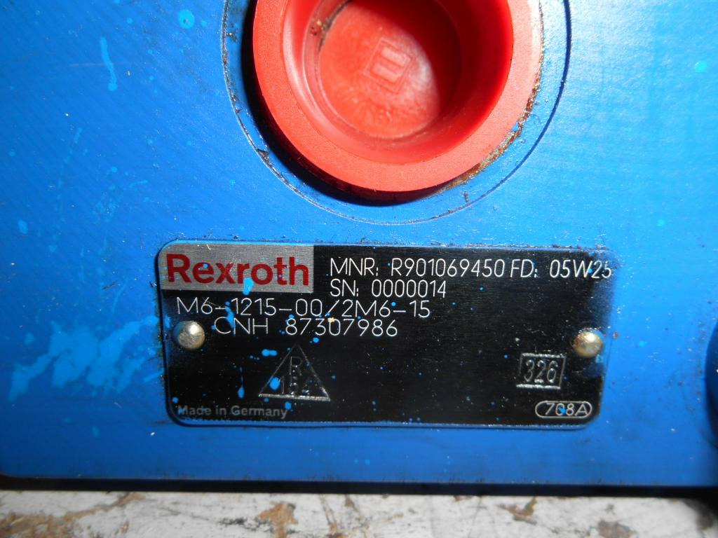 New Holland 87307986 - 87411112 - Hydraulic valve for Construction machinery: picture 1 New Holland 87307986 - 87411112 - Hydraulic valve for Construction machinery: picture 1