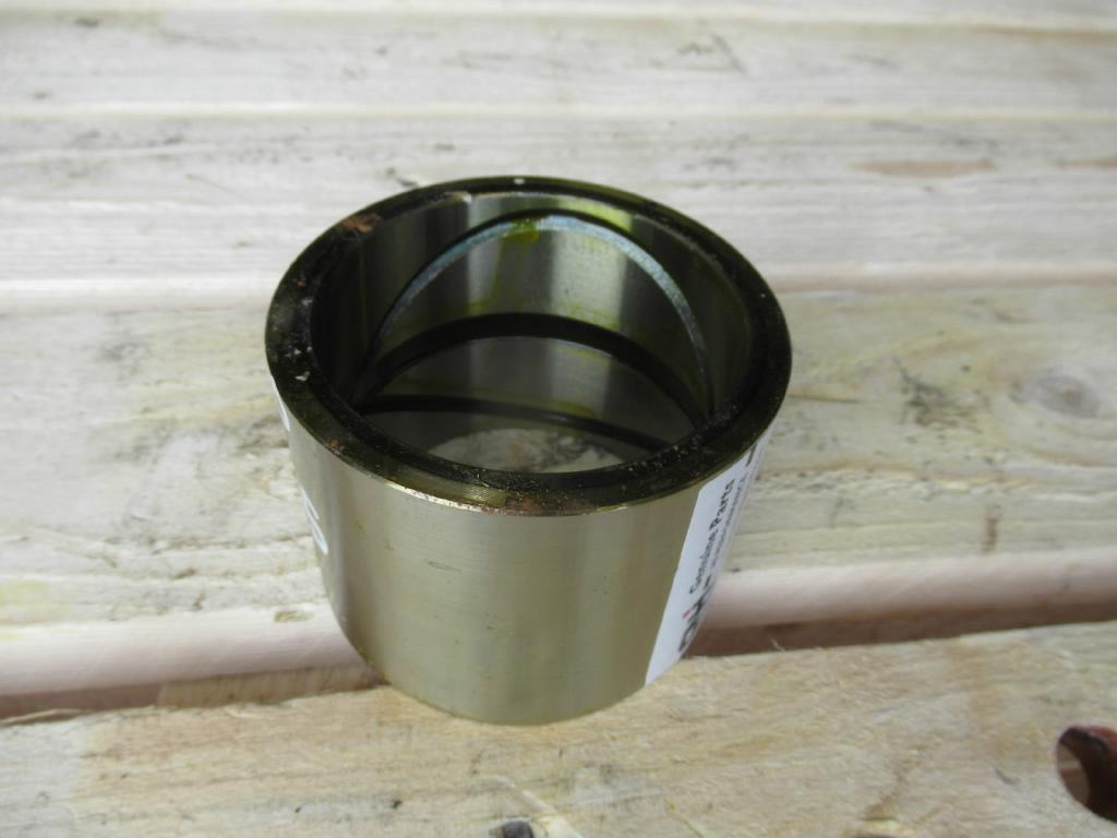 New Holland YN12B01079P1 - Piston/ Ring/ Bushing for Construction machinery: picture 1 New Holland YN12B01079P1 - Piston/ Ring/ Bushing for Construction machinery: picture 1