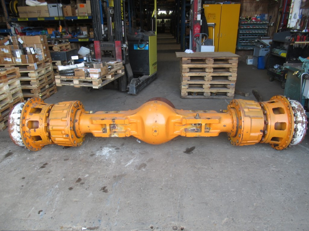 Sisu A313200W1453 - - Front axle for Construction machinery: picture 1 Sisu A313200W1453 - - Front axle for Construction machinery: picture 1