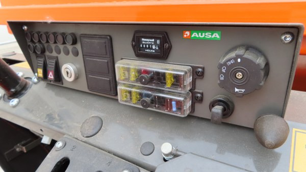 Leasing of  Ausa D150RM Ausa D150RM: picture 10