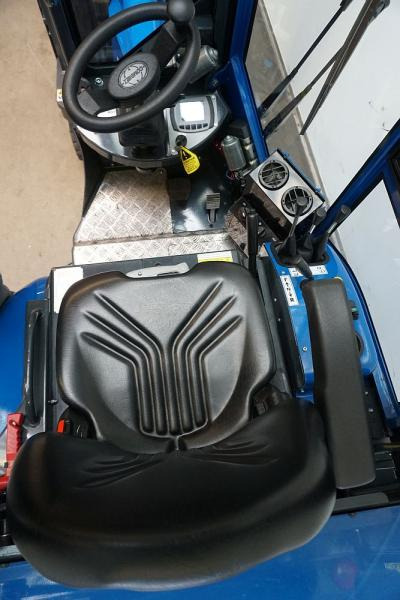 Combilift AISLE MASTER 20S - Electric forklift: picture 4 Combilift AISLE MASTER 20S - Electric forklift: picture 4