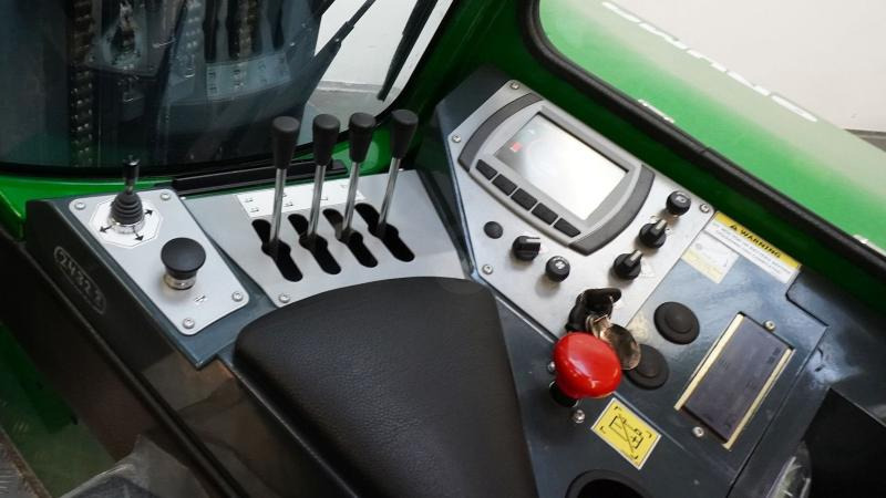 Combilift C5000XLE - 4-way reach truck: picture 4 Combilift C5000XLE - 4-way reach truck: picture 4