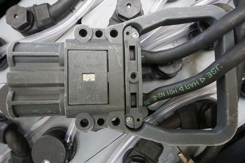 Linde 24 Volt 3 PzS 375 Ah - Battery: picture 4 Linde 24 Volt 3 PzS 375 Ah - Battery: picture 4