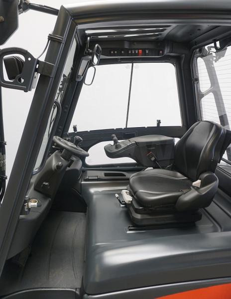 Linde E 45/600 H 388 - Electric forklift: picture 3 Linde E 45/600 H 388 - Electric forklift: picture 3