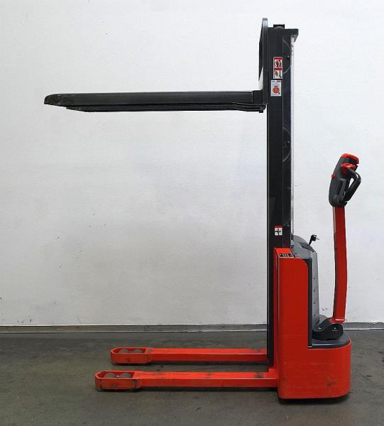 Linde MM 10 1167-02 - Stacker: picture 3 Linde MM 10 1167-02 - Stacker: picture 3