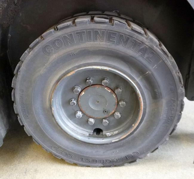 Tow tractor Linde P 250 127-05: picture 8
