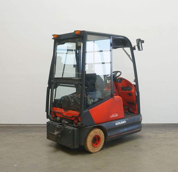 Linde P 60 Z 126 - Tow tractor: picture 2 Linde P 60 Z 126 - Tow tractor: picture 2