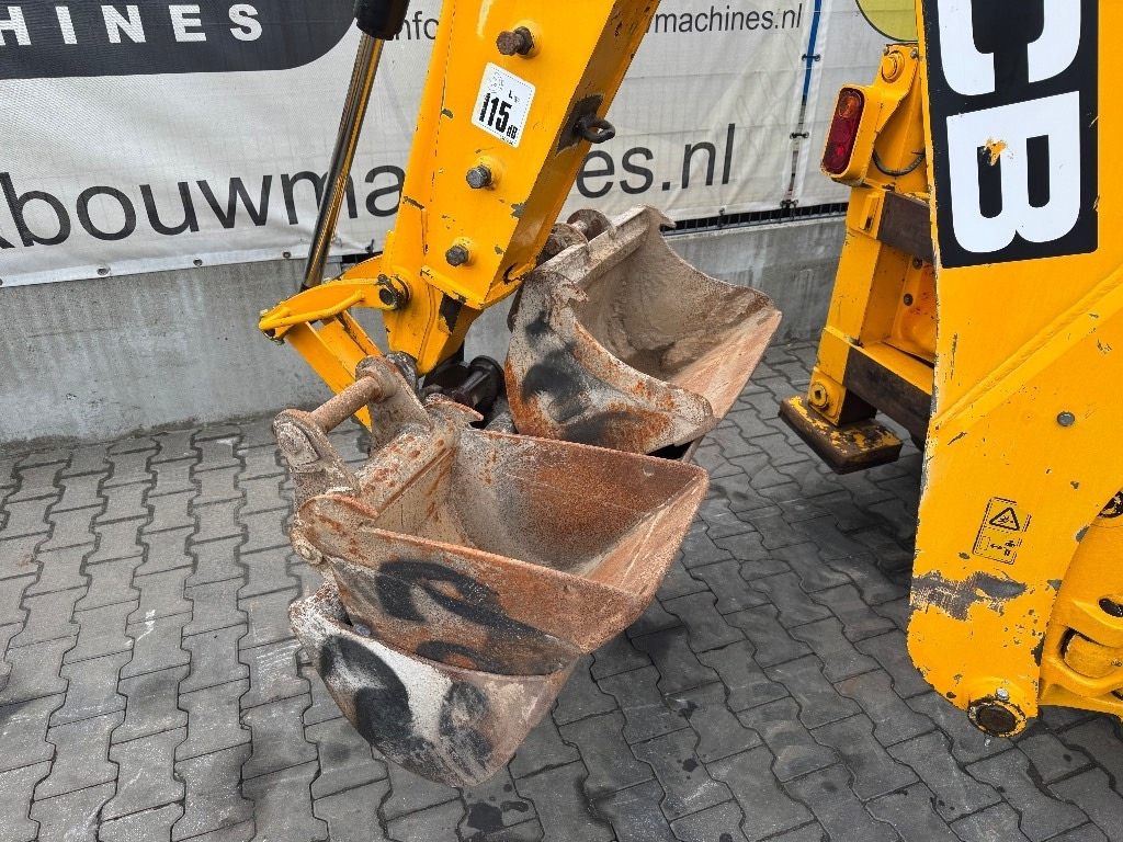 JCB 2 CX - Backhoe loader: picture 4 JCB 2 CX - Backhoe loader: picture 4