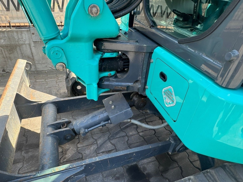 Mini excavator Kobelco SK 35 SR: picture 18