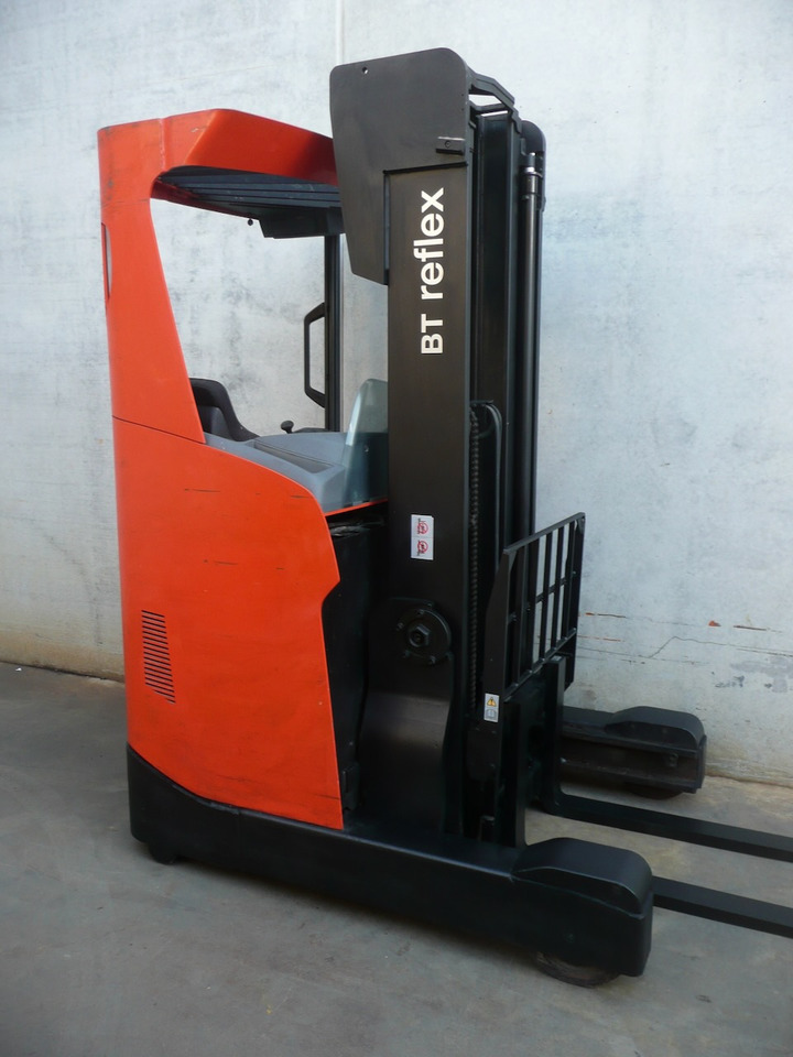 BT RRE 140 H - Reach truck: picture 1 BT RRE 140 H - Reach truck: picture 1