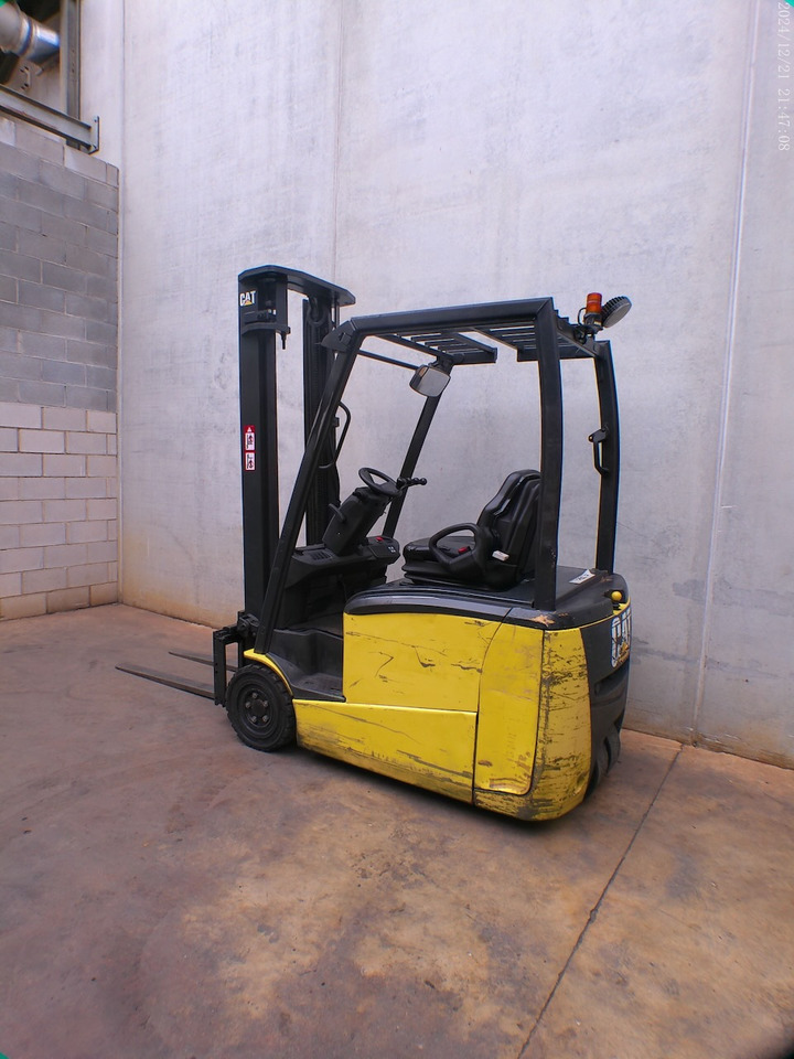 Caterpillar EPI 8CPNT - Electric forklift: picture 4 Caterpillar EPI 8CPNT - Electric forklift: picture 4