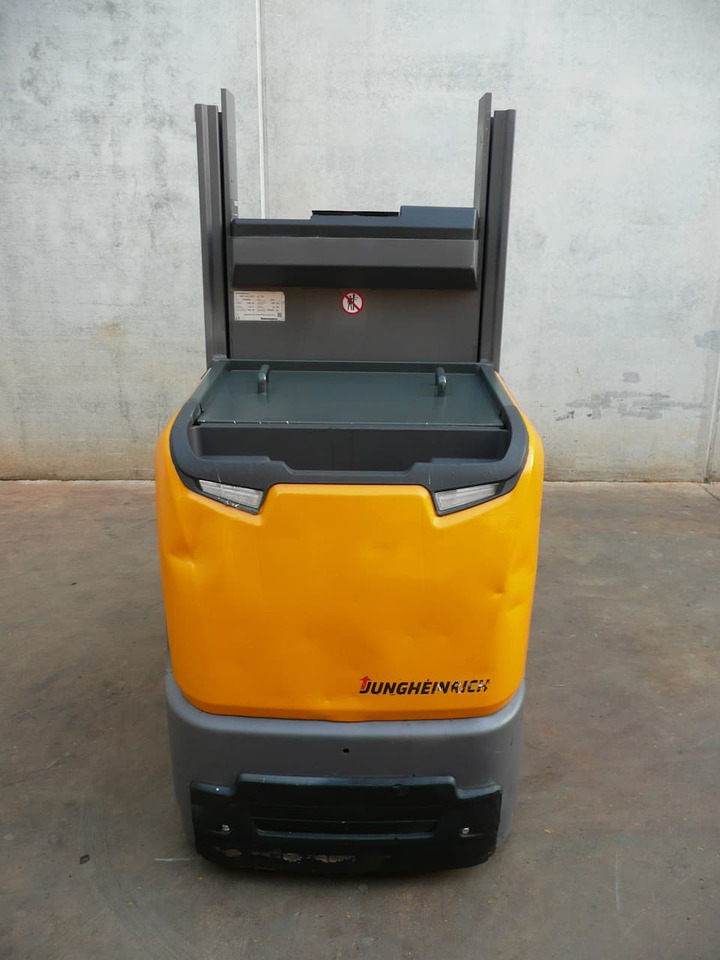 Jungheinrich EKS 110L 100E - Order picker: picture 5 Jungheinrich EKS 110L 100E - Order picker: picture 5