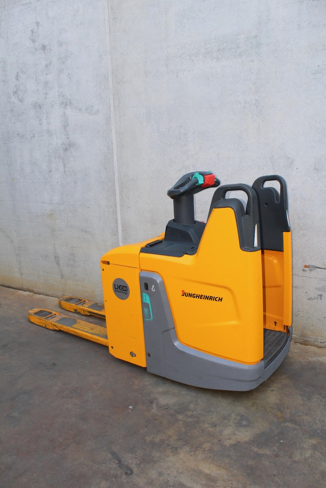 Jungheinrich ERE 120 LI-ION - Pallet truck: picture 1 Jungheinrich ERE 120 LI-ION - Pallet truck: picture 1