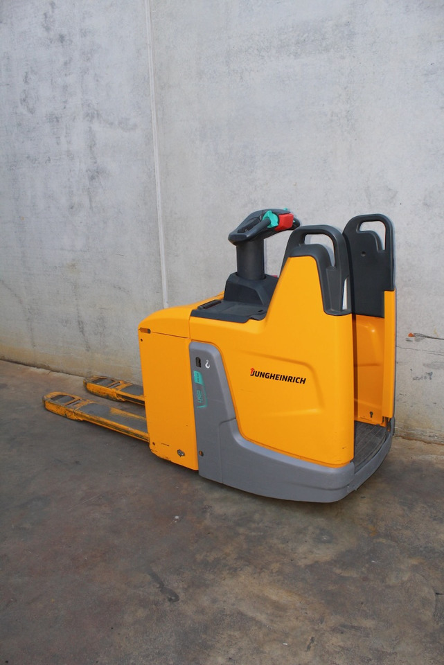 Jungheinrich ERE 120 LI-ION - Pallet truck: picture 1 Jungheinrich ERE 120 LI-ION - Pallet truck: picture 1