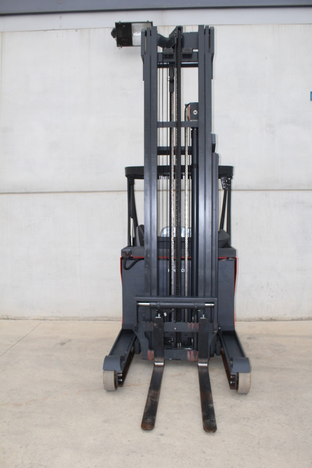 Linde R16-01 - Reach truck: picture 5 Linde R16-01 - Reach truck: picture 5
