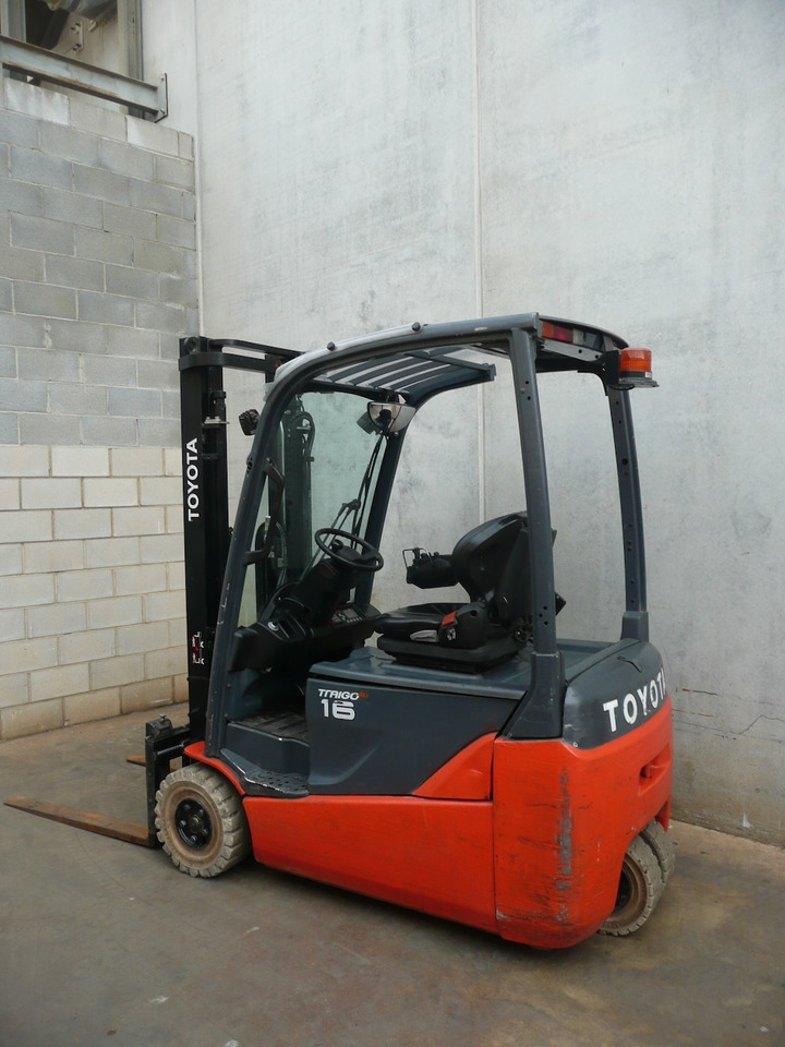 Toyota 8FBE16T - Electric forklift: picture 4 Toyota 8FBE16T - Electric forklift: picture 4